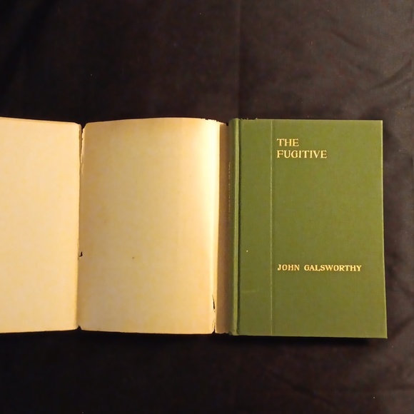 Book - Picture 3 of 10